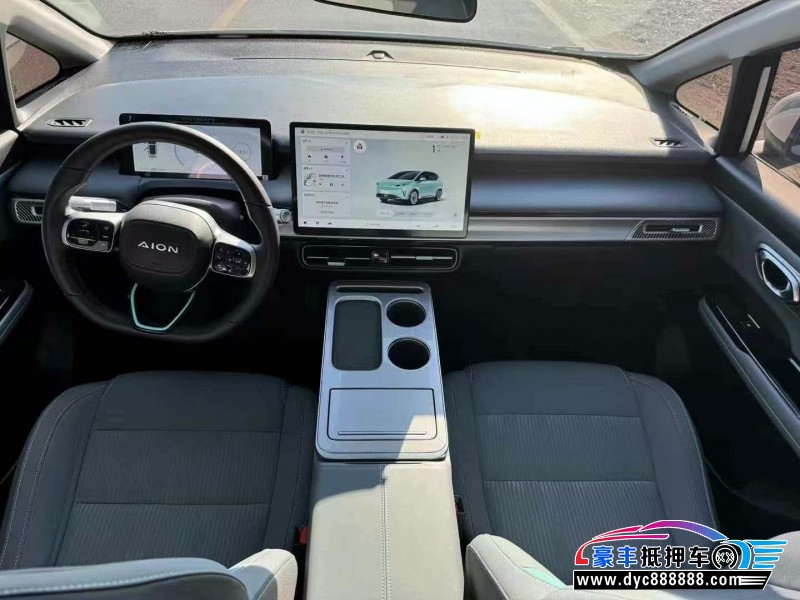 23年埃安Y80轿车抵押车出售