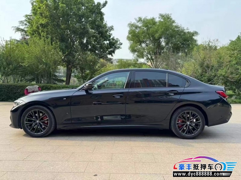 20年宝马3系轿车抵押车出售