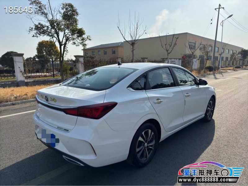 21年长安逸动轿车抵押车出售