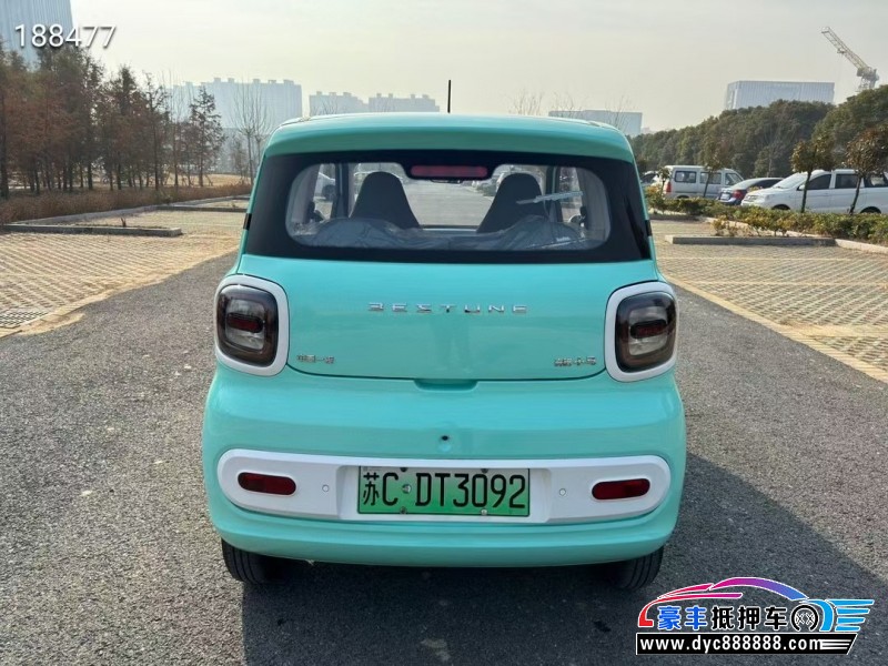 24年奔腾小马轿车抵押车出售