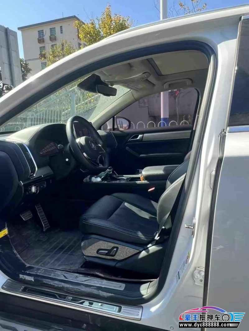 18年比亚迪唐轿车抵押车出售