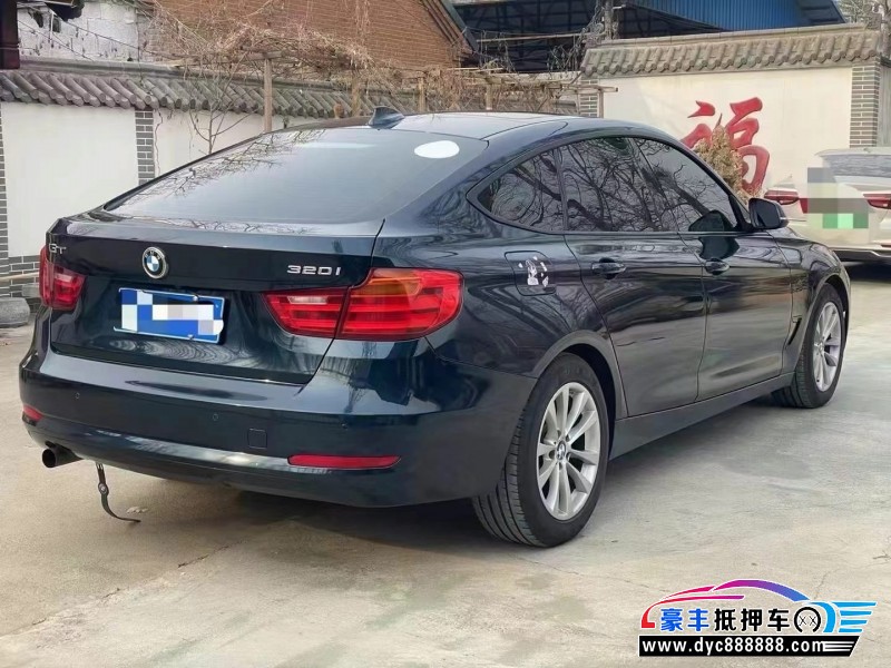 15年宝马3系轿车抵押车出售