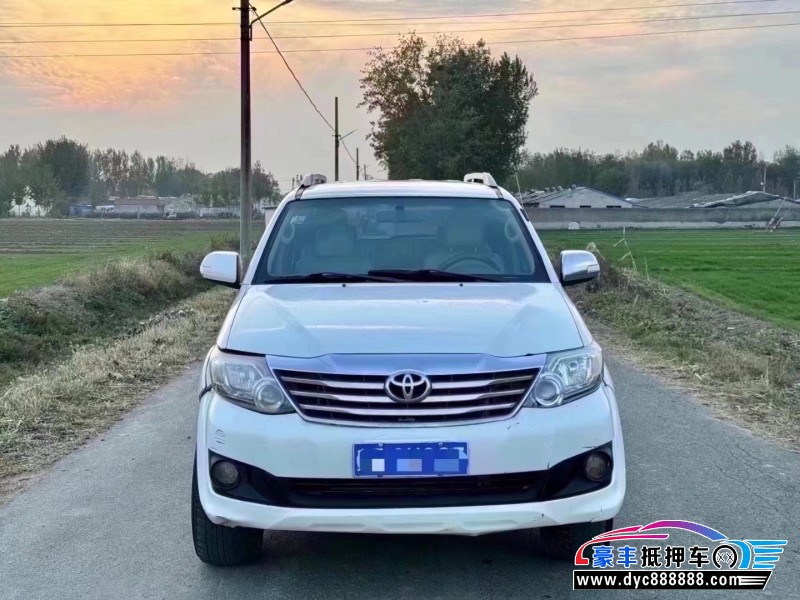 14年丰田穿越者轿车抵押车出售
