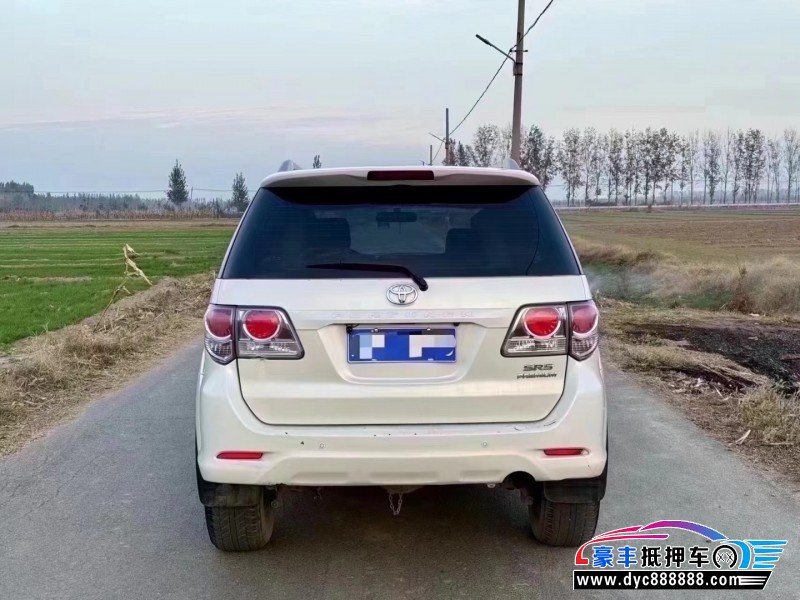 14年丰田穿越者轿车抵押车出售