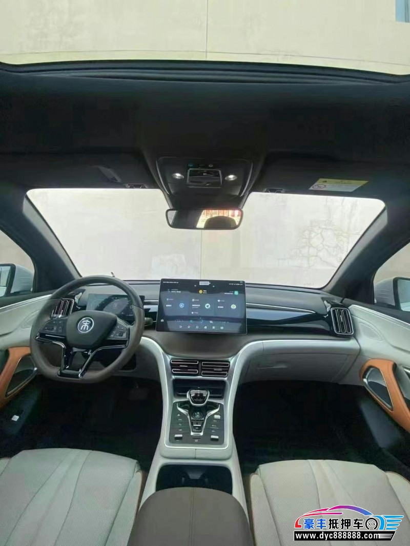 23年比亚迪宋轿车抵押车出售