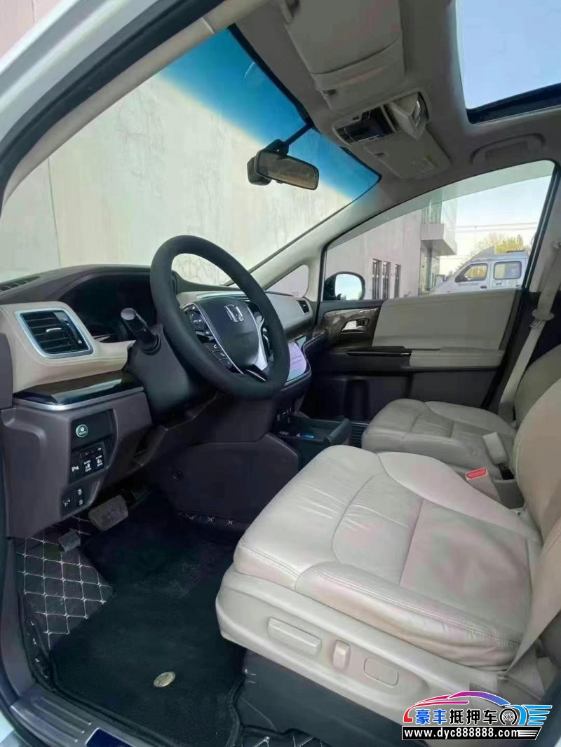 17年本田奥德赛轿车抵押车出售