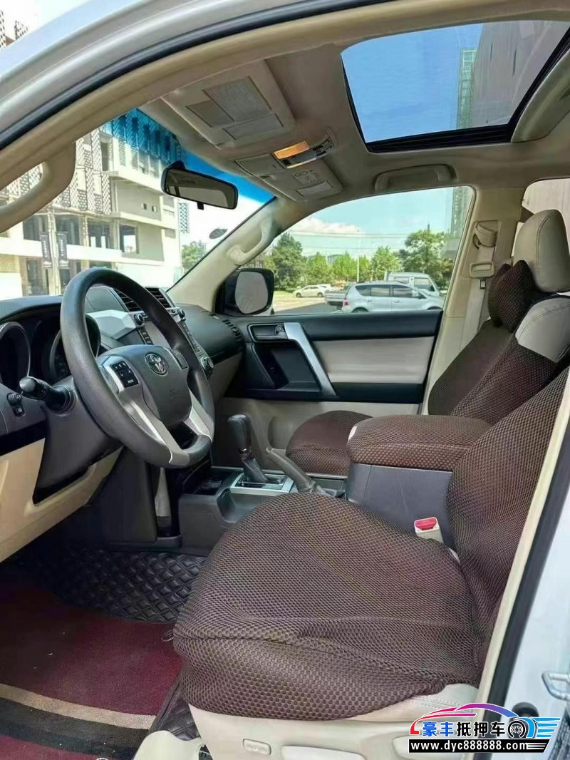 17年丰田普拉多（霸道）轿车抵押车出售