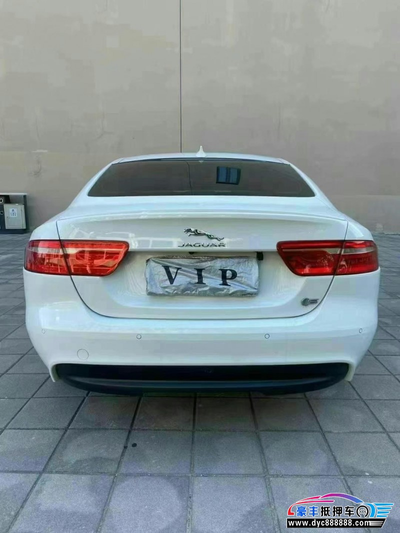 16年捷豹XE轿车抵押车出售
