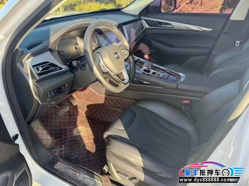 19年长安长安cs85轿车抵押车出售