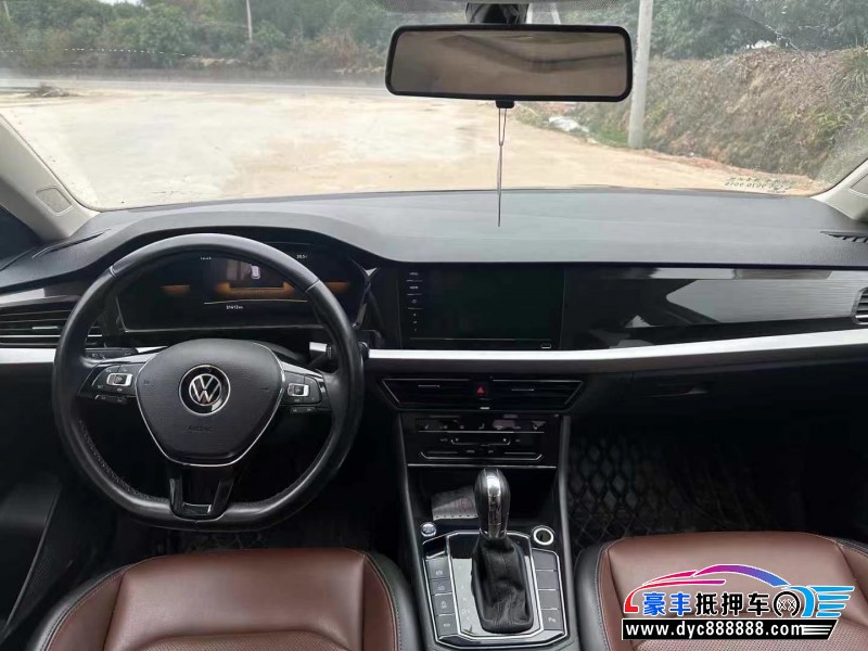 21年大众朗逸轿车抵押车出售