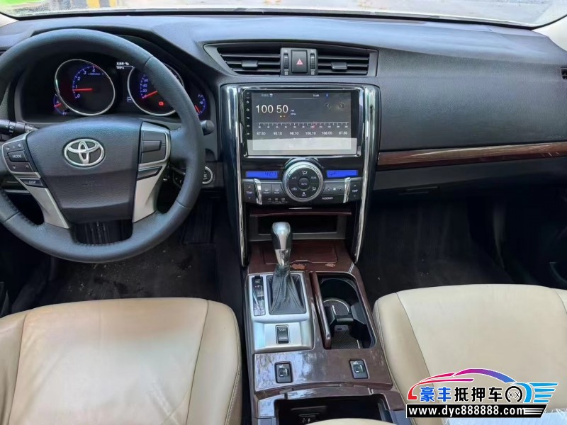 15年丰田锐志轿车抵押车出售