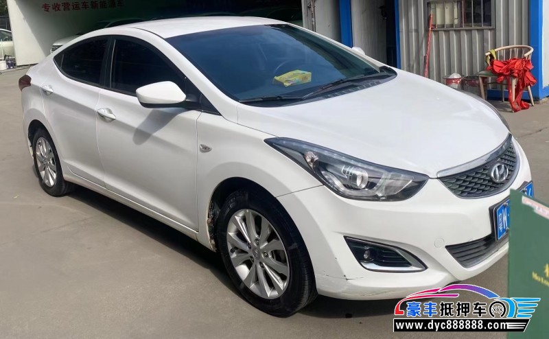 17年现代朗动轿车抵押车出售