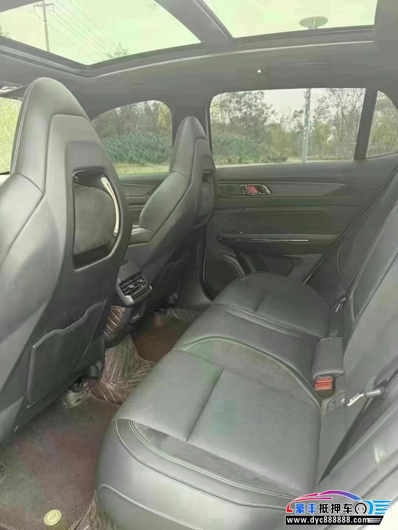 24年领克01轿车抵押车出售