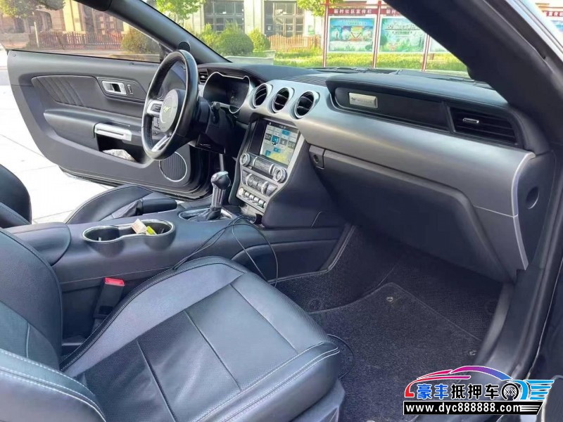 19年福特野马轿车抵押车出售