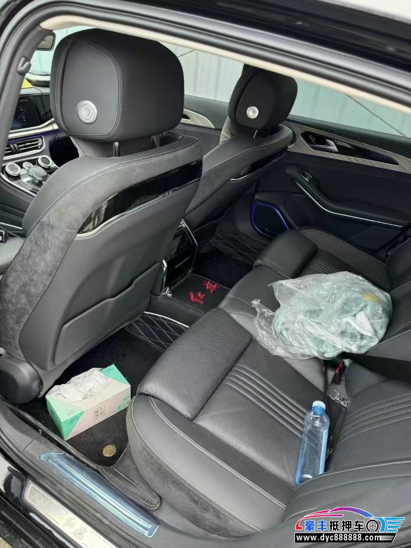 20年红旗H9轿车抵押车出售