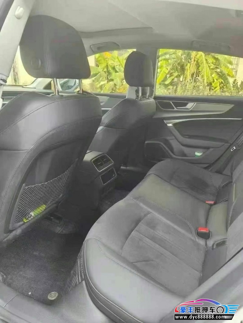 24年奥迪A7轿车抵押车出售