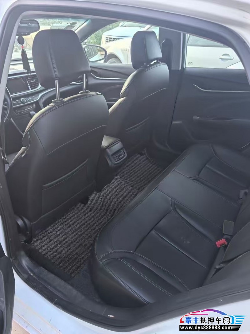 20年别克英朗轿车抵押车出售