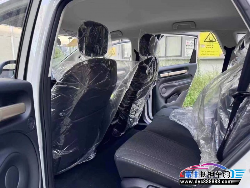 24年宝骏云朵轿车抵押车出售