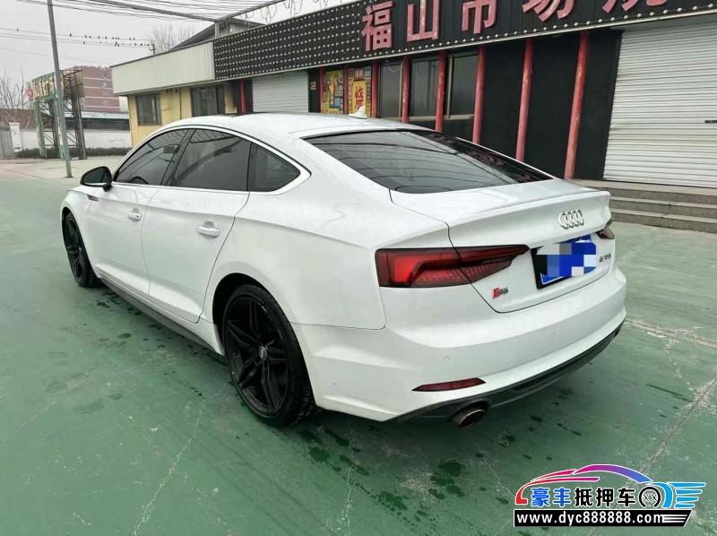 18年奥迪A5轿车抵押车出售
