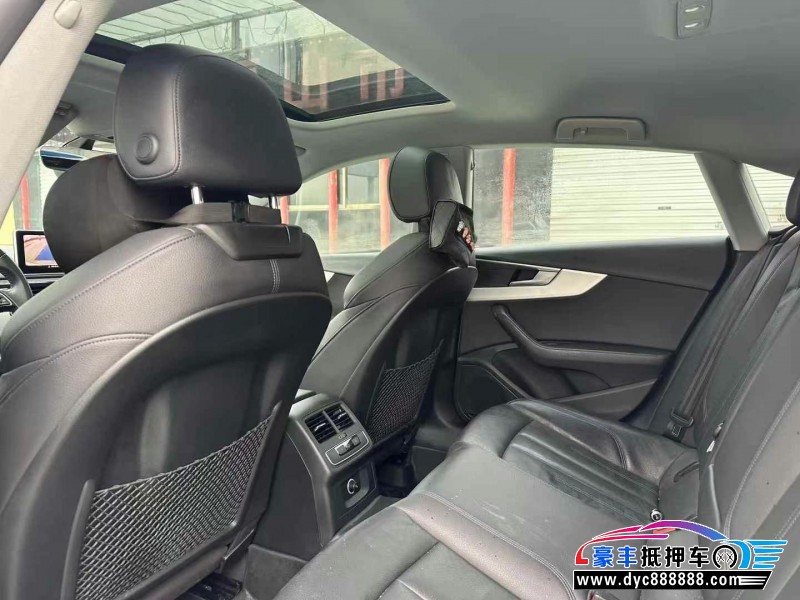 18年奥迪A5轿车抵押车出售