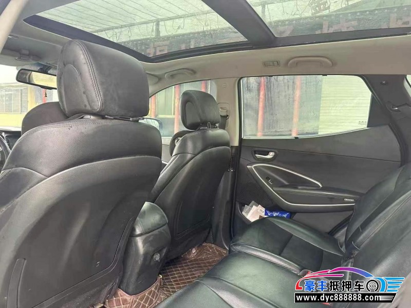 15年现代新胜达轿车抵押车出售