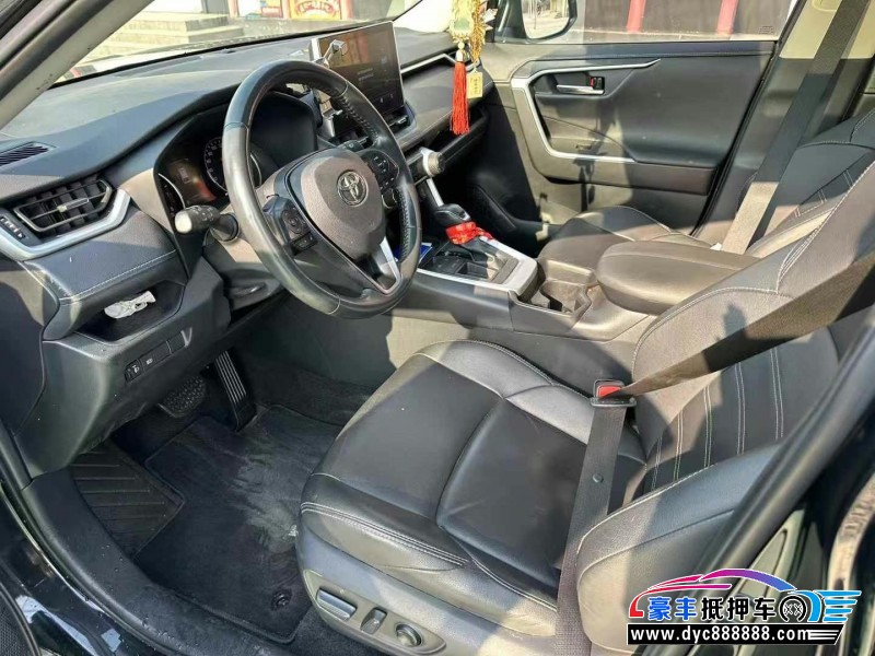 21年丰田威兰达轿车抵押车出售