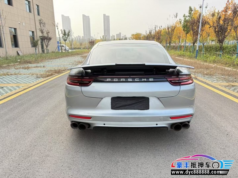 19年保时捷帕纳梅拉跑车抵押车出售
