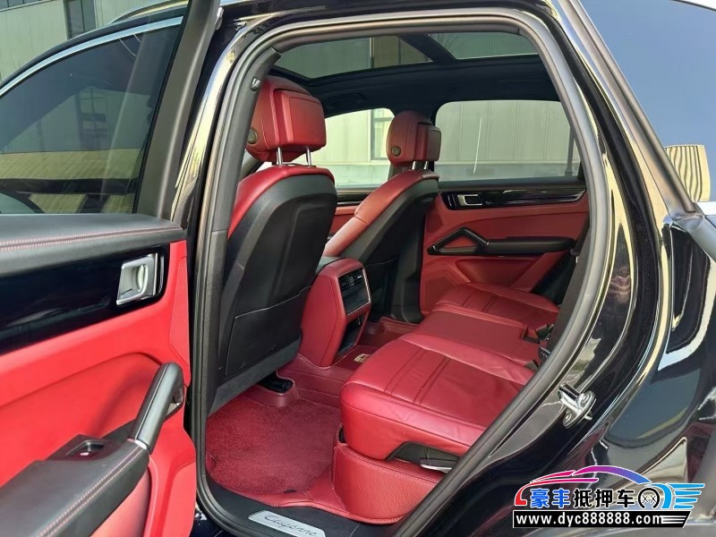 20年保时捷卡宴SUV抵押车出售