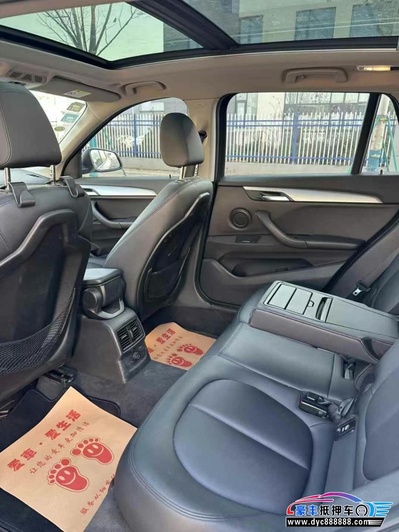 16年宝马X1轿车抵押车出售