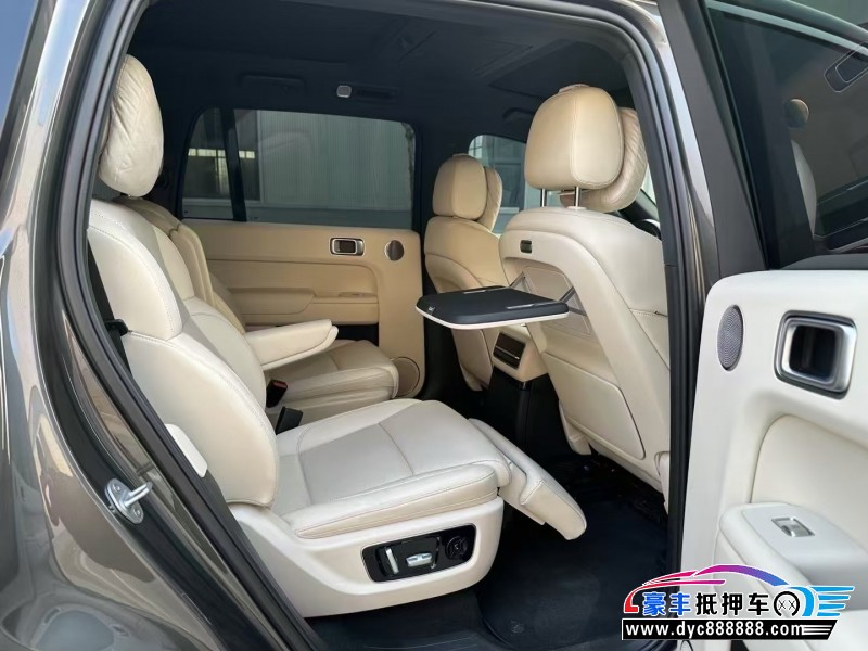 22年理想L9SUV抵押车出售