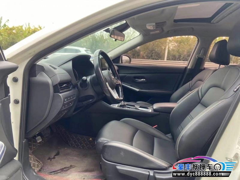 20年日产轩逸轿车抵押车出售