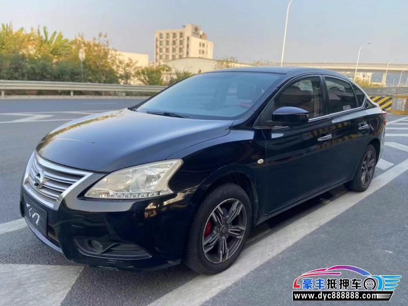 13年日产轩逸轿车抵押车出售