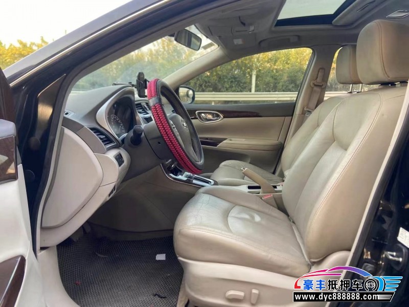 13年日产轩逸轿车抵押车出售