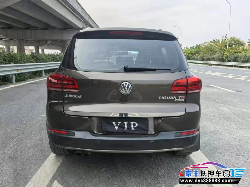 14年大众途观轿车抵押车出售