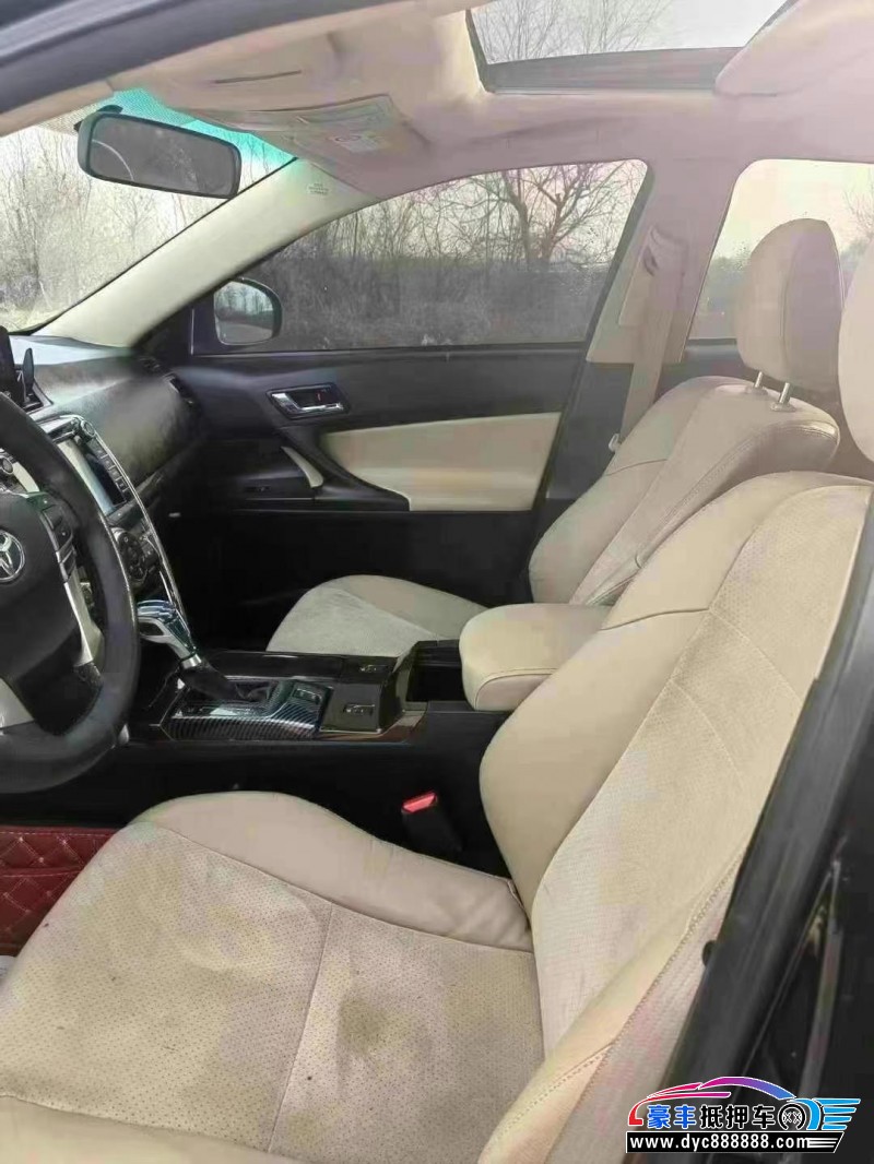 14年丰田锐志轿车抵押车出售