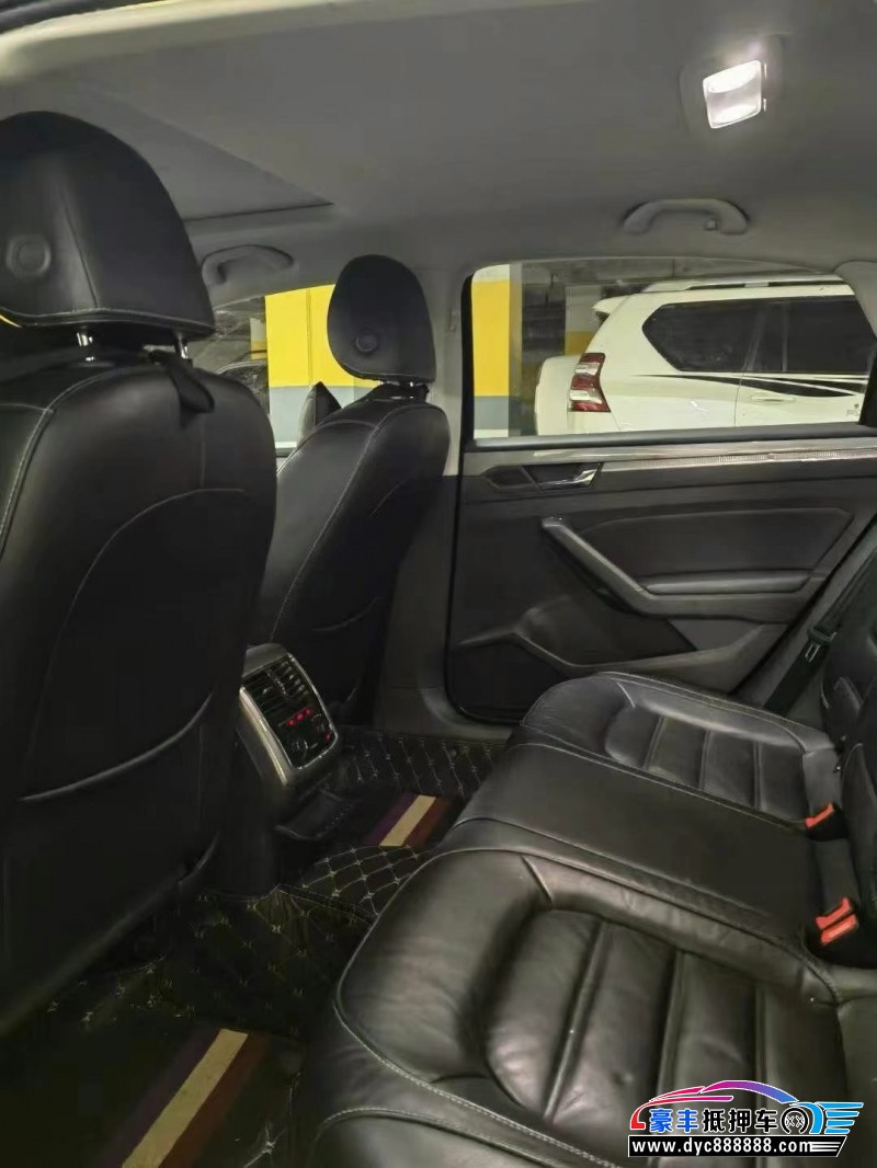 18年大众帕萨特轿车抵押车出售