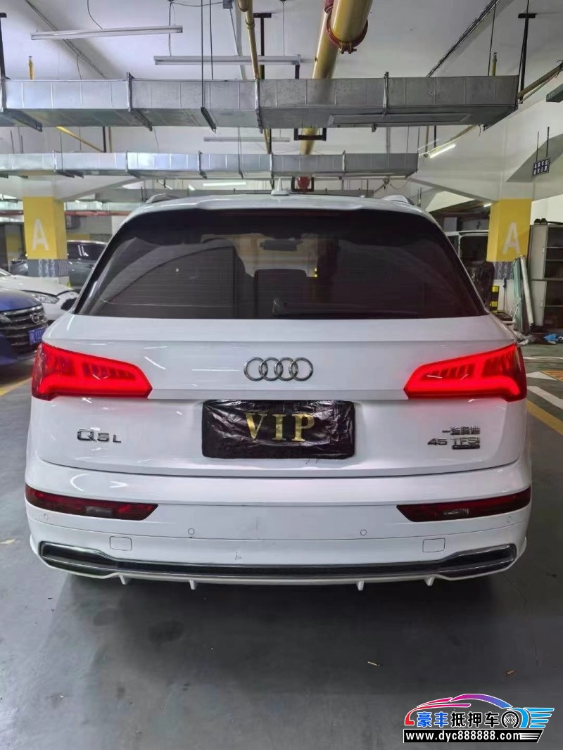 20年奥迪Q5轿车抵押车出售