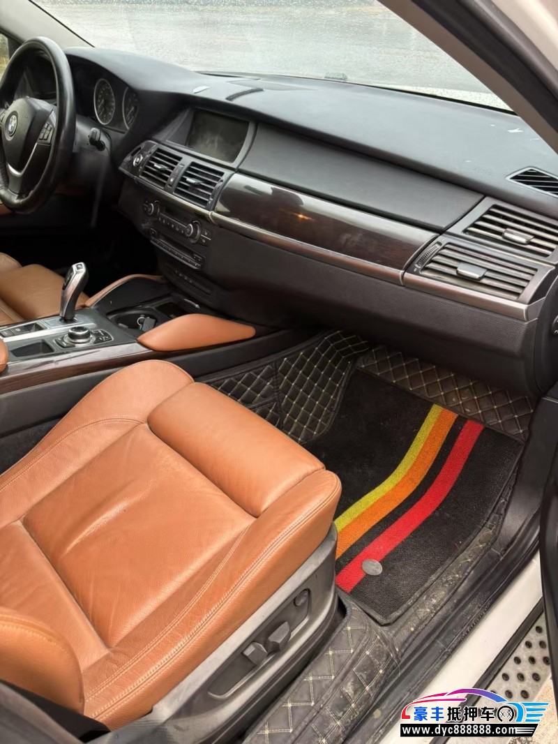 13年宝马X6轿车抵押车出售