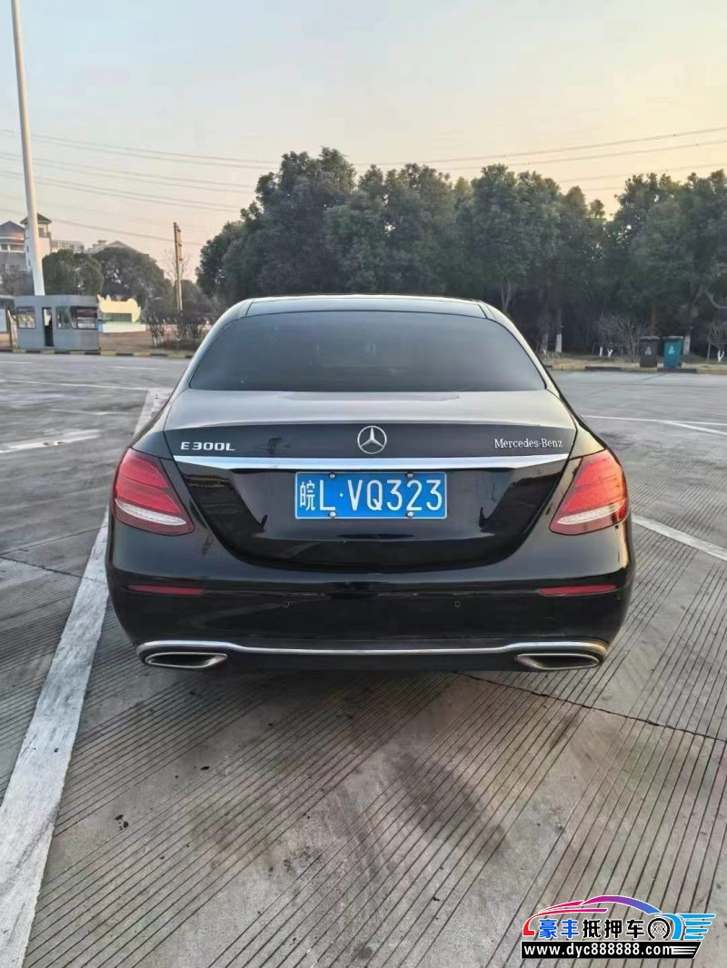 18年奔驰E轿车抵押车出售