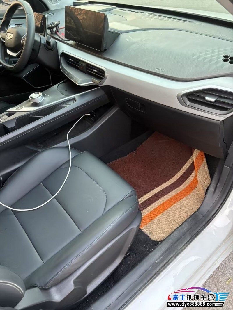 24年吉利几何轿车抵押车出售