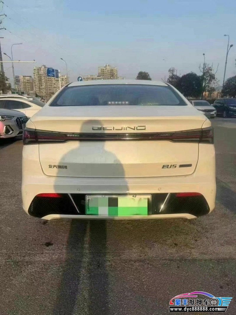 24年北汽新能源EU系列轿车抵押车出售