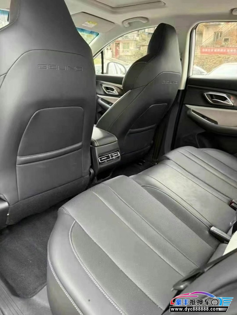 24年北汽新能源EU系列轿车抵押车出售