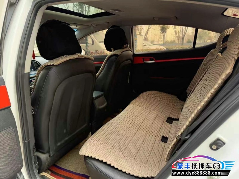 18年现代领动轿车抵押车出售