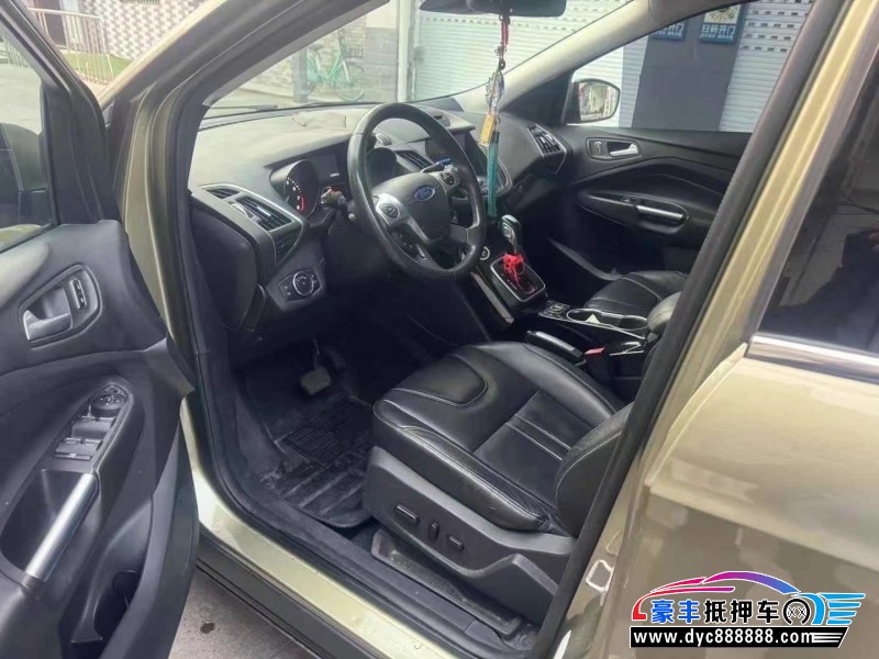 13年福特翼虎轿车抵押车出售