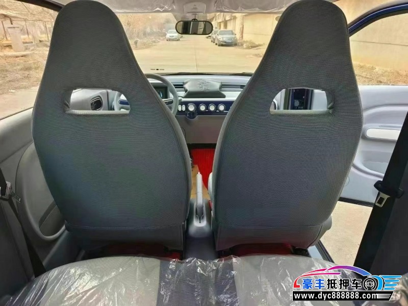 24年奔腾小马轿车抵押车出售