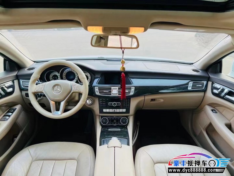 14年奔驰CLS轿车抵押车出售