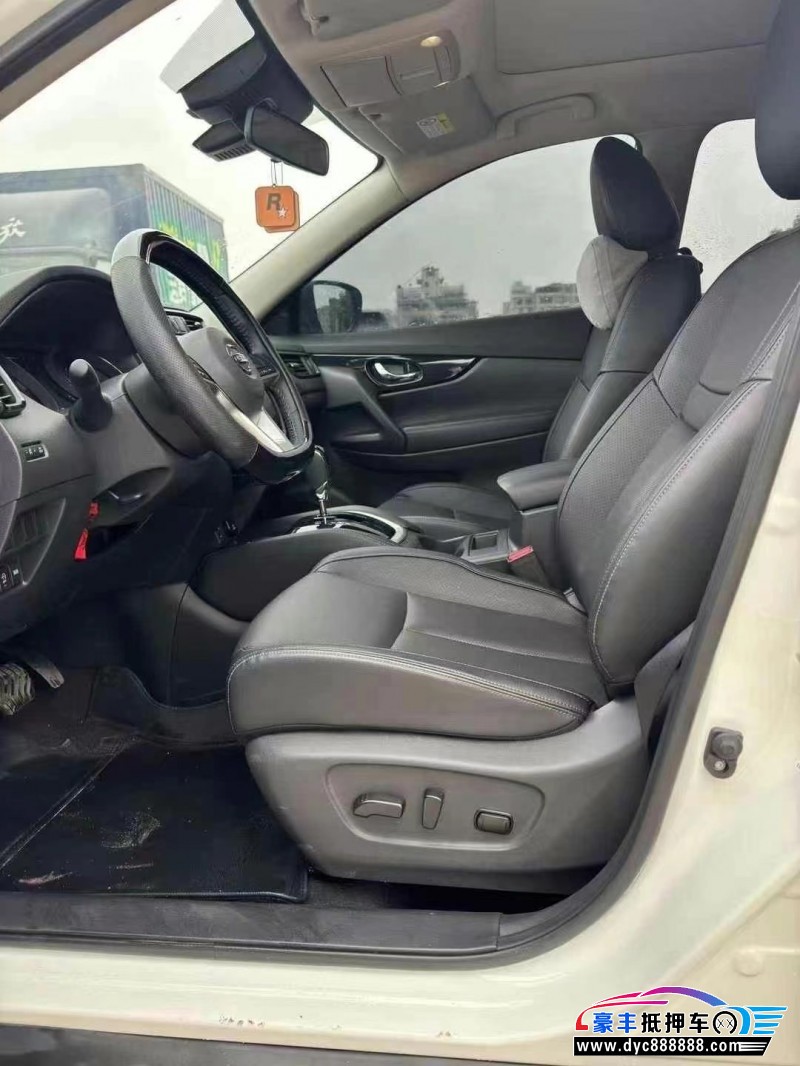 24年日产奇骏轿车抵押车出售