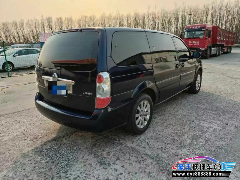 15年别克GL8轿车抵押车出售