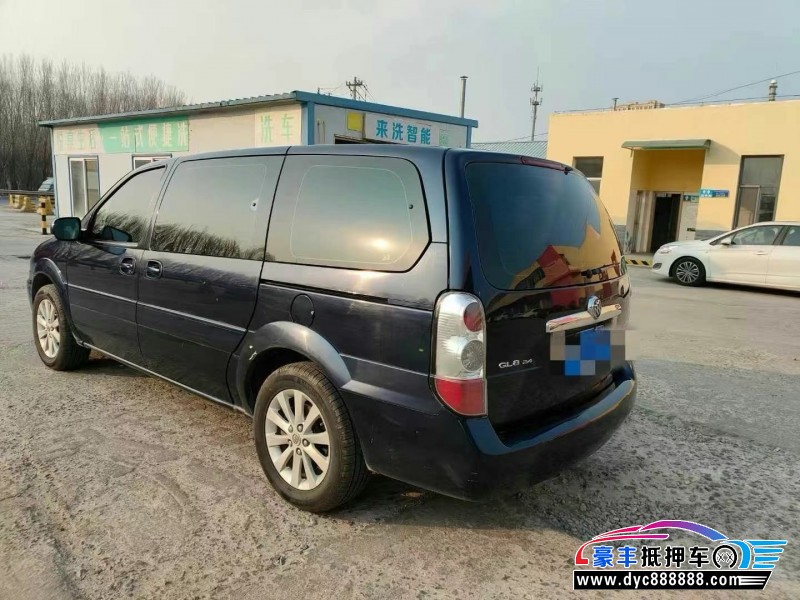 15年别克GL8轿车抵押车出售