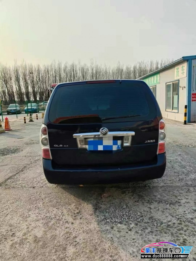 15年别克GL8轿车抵押车出售